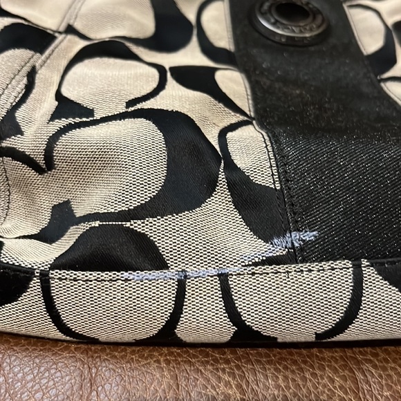Coach Handbag Classic Signature C Design - Picture 6 of 12